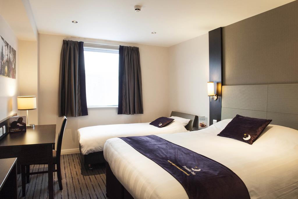 Premier Inn Glasgow - Bellshill Motherwell Phòng bức ảnh